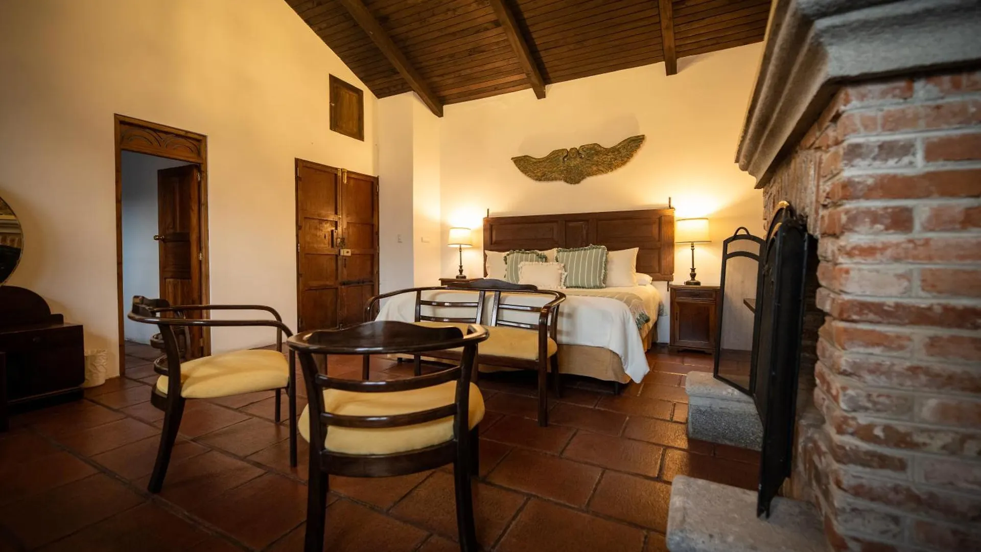 Hotel La Villa Serena  Antigua