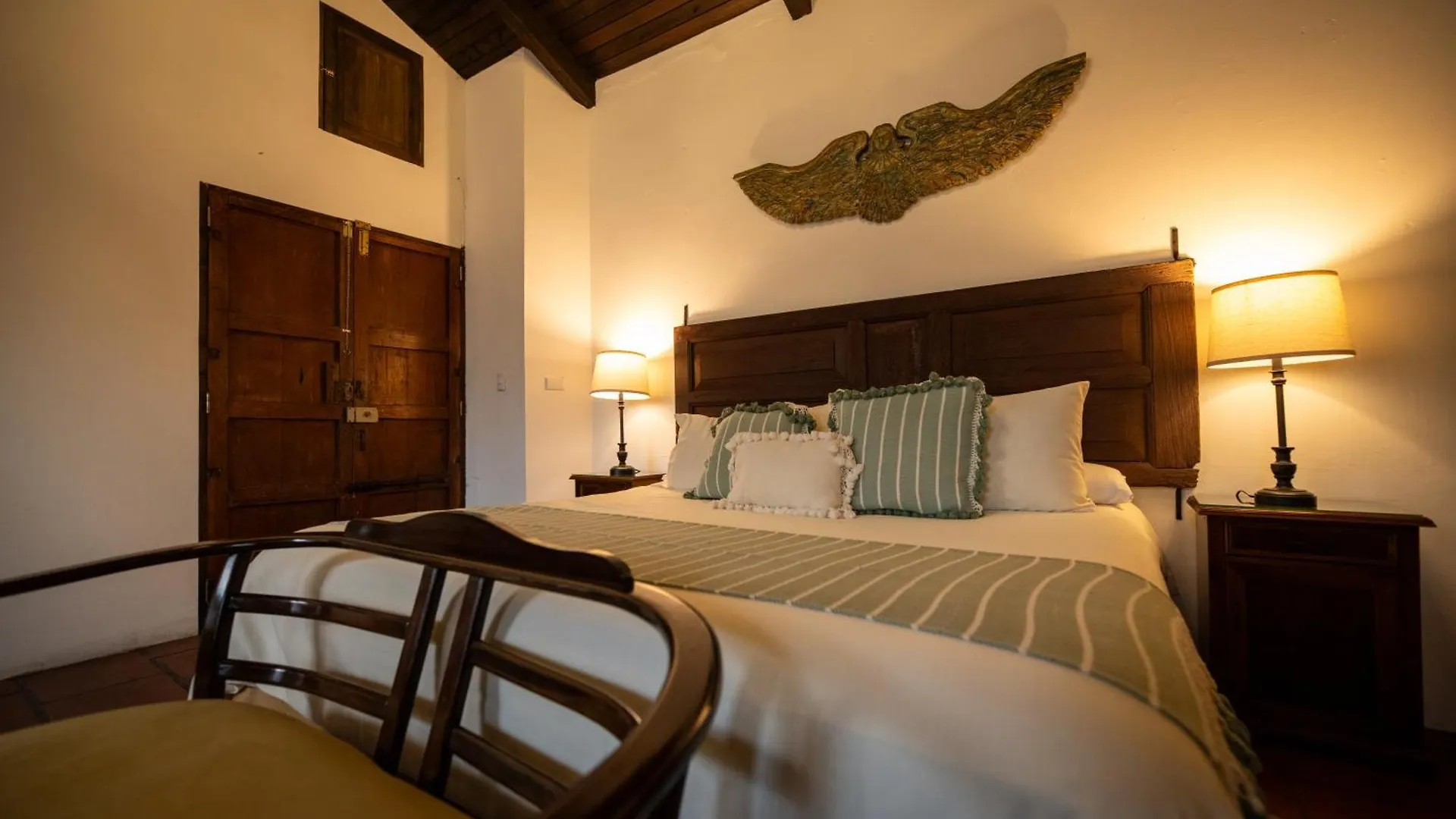 ***  Hotel La Villa Serena Guatemala