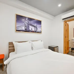 https://the-noble-swan-hotel-saigon.hotelsvungtau.com