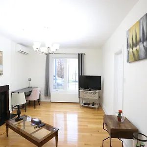 https://elegant-suite-at-bloor-bathurst-toronto.niagara-fallshotels.com