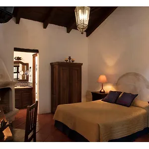 El Antaño Hotel