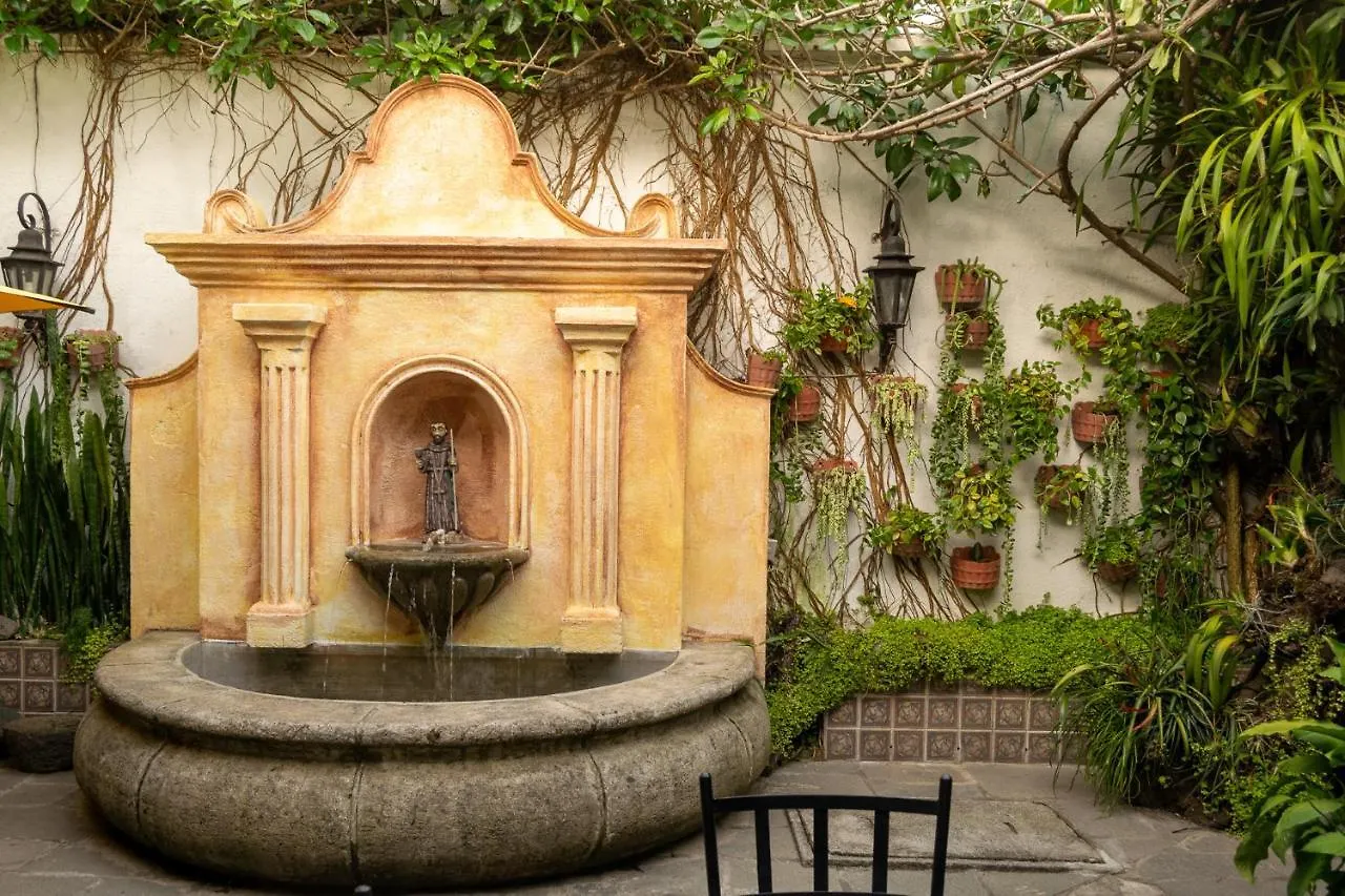 ***  Hotel La Villa Serena Guatemala